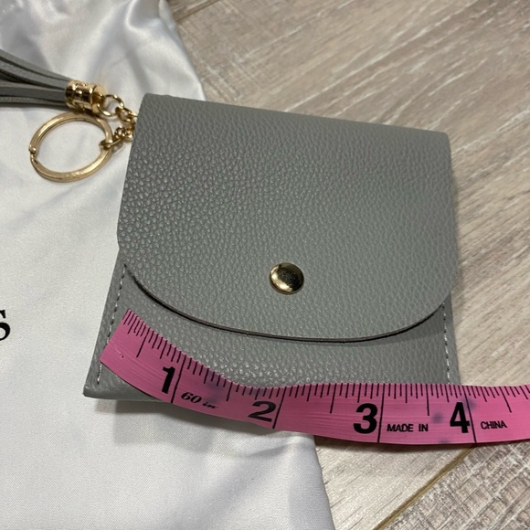 Lark & Ives Card Purse, Vegan Leather, Like New Condition - Picture 4 of 5
